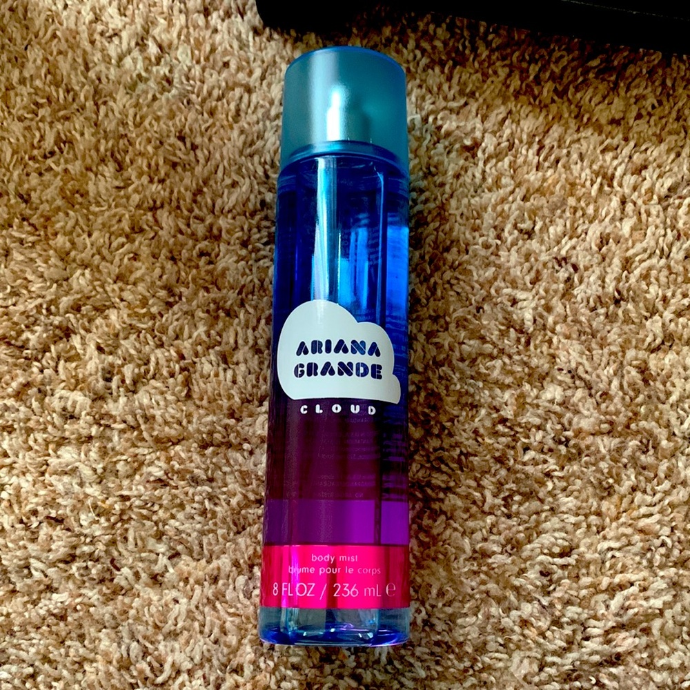 Ariana grande perfume